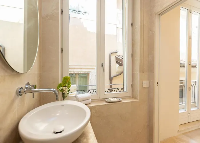 Appartement Amazing 3 Levels Penthouse Piazza Venezia