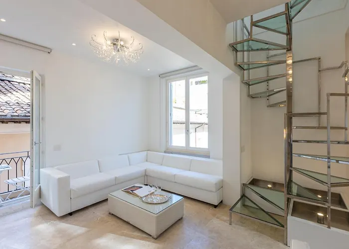 Amazing 3 Levels Penthouse Piazza Venezia