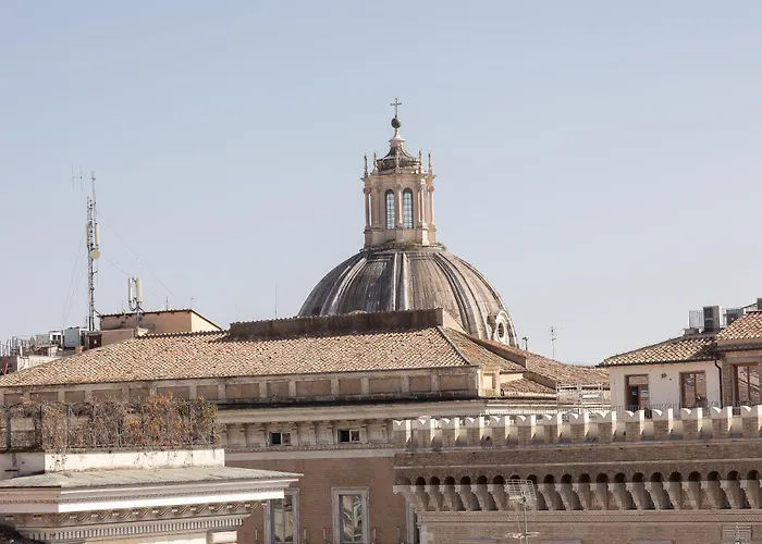 Amazing 3 Levels Penthouse Piazza Venezia *
